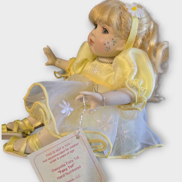 Daisyetta Fairy Tot Marie Osmond Collectible Porcelain Doll - Picture 3 of 3
